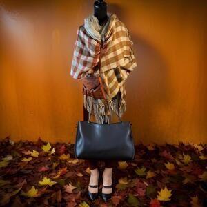 Cozy Autumn Shawl Coat - Soft and Sophisticated Bohemian​​